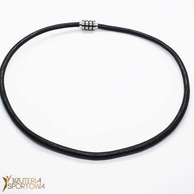 Leather necklace